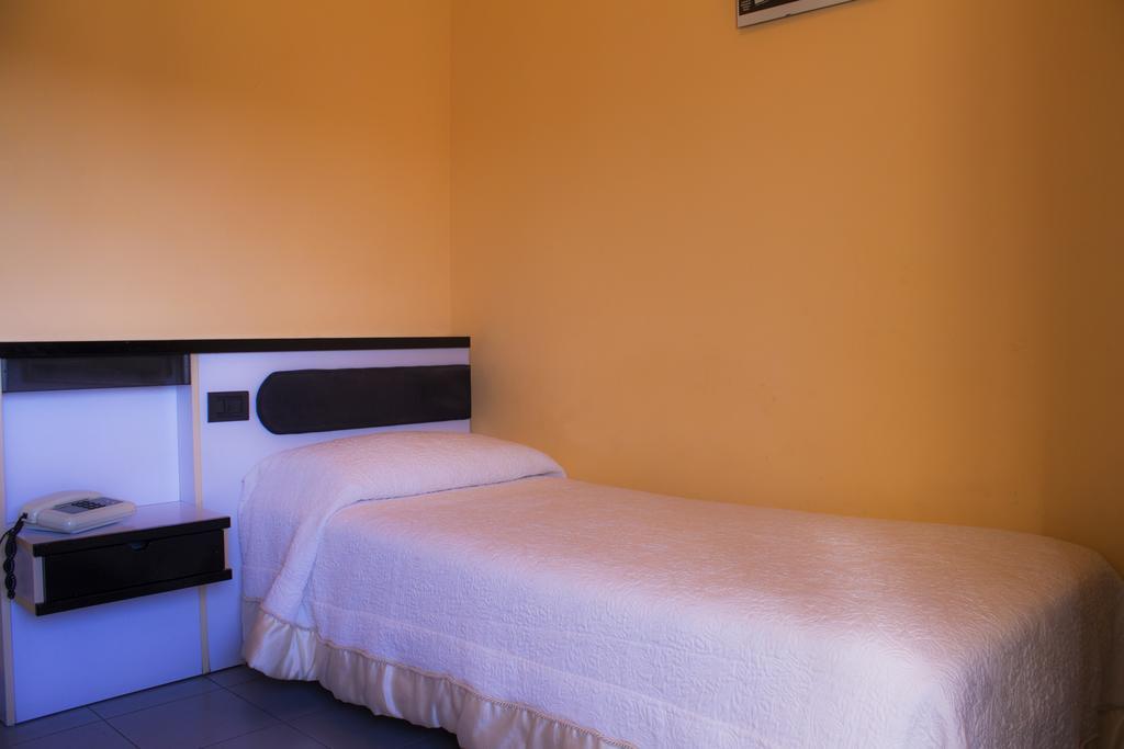 Hotel Falisco Fabrica di Roma Quarto foto
